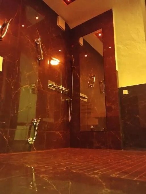 Appartement La Suite Miroir, Love Room Bouc-Bel-Air France